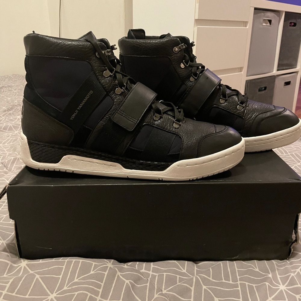 Y-3 Held Black/White High Tops